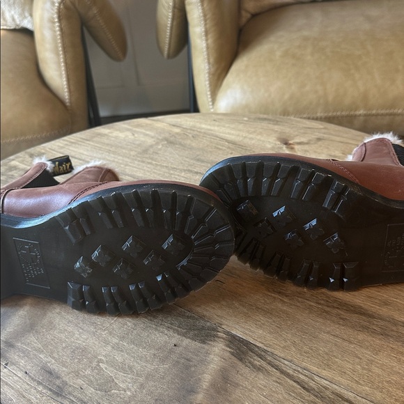 Dr. Martens Fur-Lined Boots 8 - Picture 5 of 6